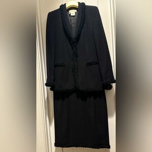 Escada Women’s Suit Size 8 Black Lana Wool Lined $1100 Fringe Trim made in Italy